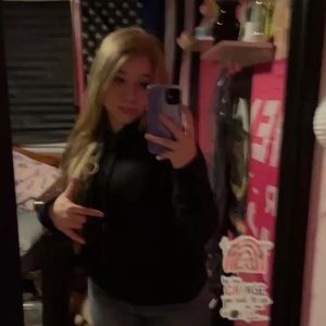 Meet your Posher, Ellen